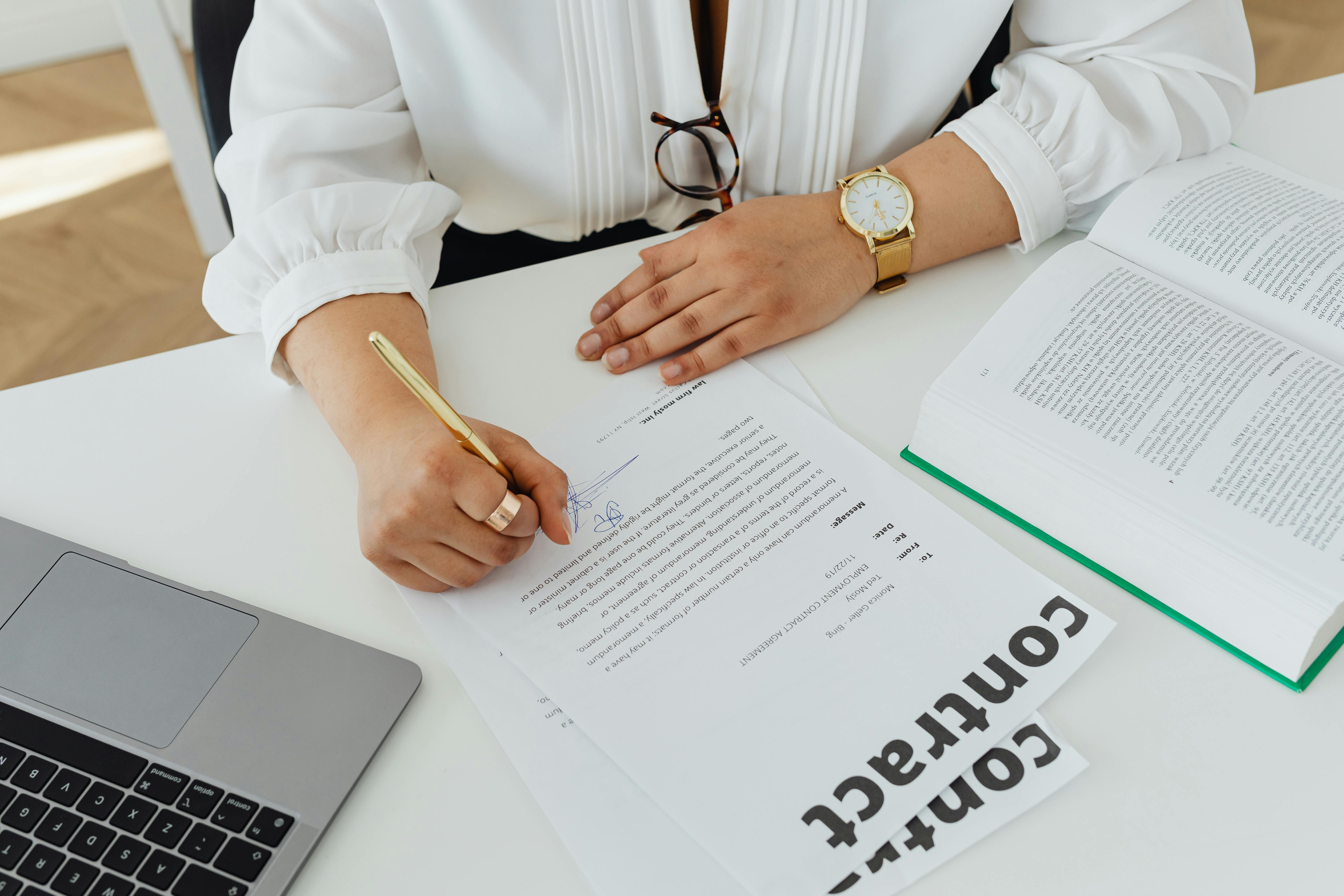 Maladie invisibles : comment faire reconnaître son incapacité de travail par son assurance ? 